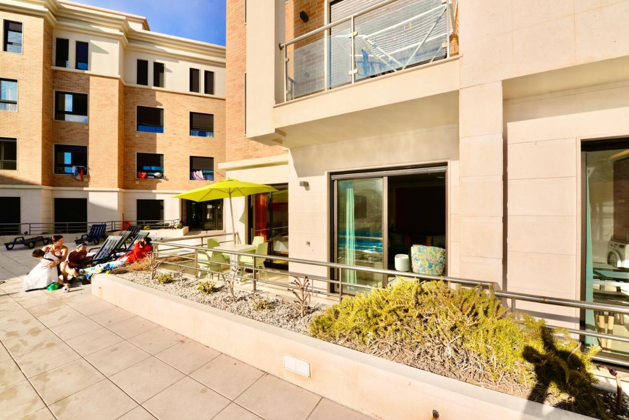 Silver - Apartment For 4 Guests 150M From Beach Sao Martinho do Porto Exterior photo